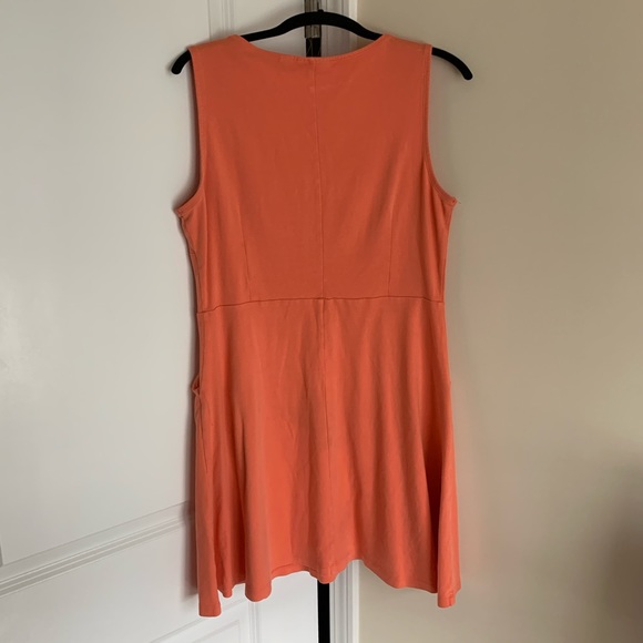 New York and Co dress with POCKETS!! - Picture 4 of 4
